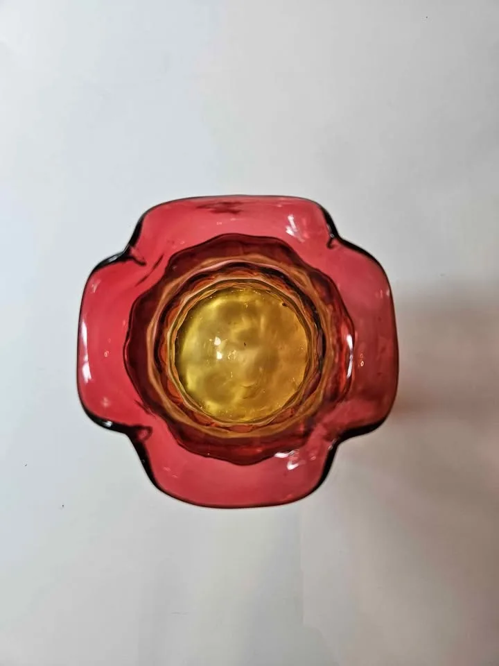 Small amberina vase image indicator(2)