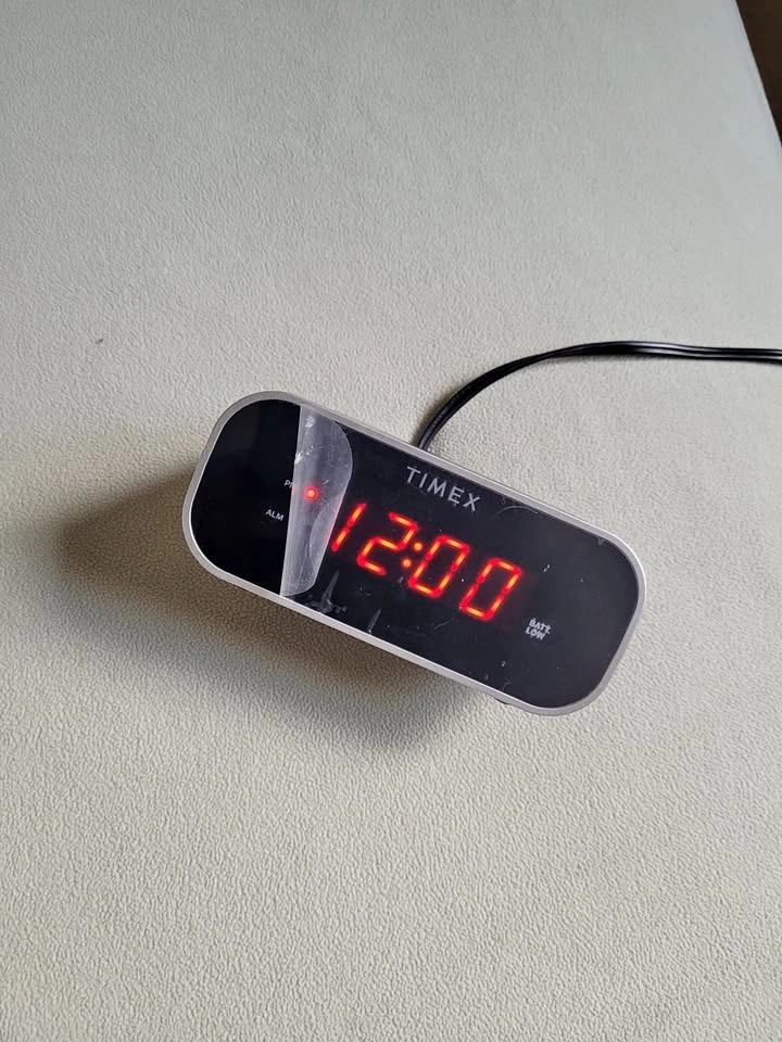 Digital clock