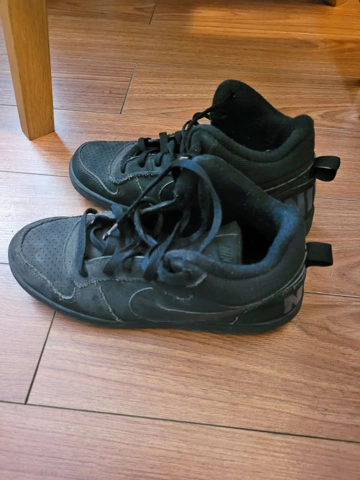 Kids nike shoe