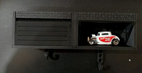 Wall Mounted Hotwheels & Matchbox Brick Double Garage Key holder - photo 4