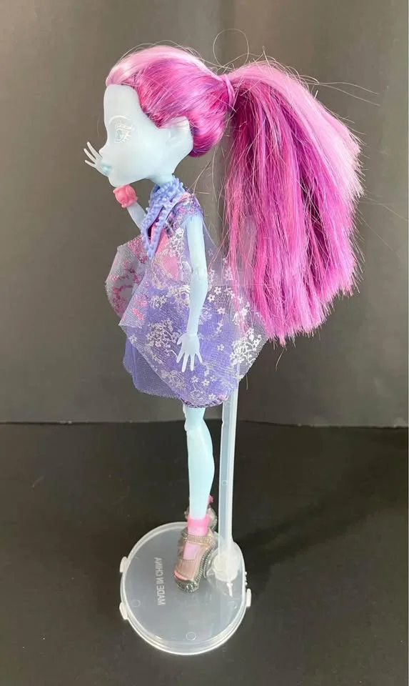 Monster High Kyomi Haunterly Student Spirits Doll image indicator(5)