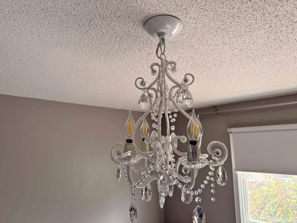 5-Light White Crystal Chandelier – Elegant / Glam Lighting Fixtu
