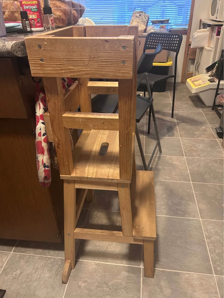Kitchen helper tower - photo 2