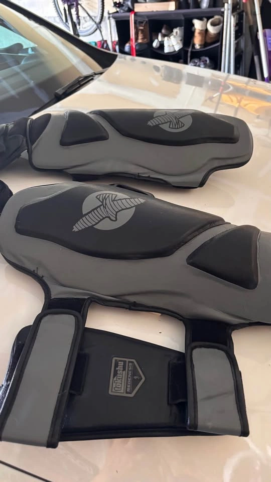 Hayabusa Shin Guards and Warriors Headguard Sparring Set - photo 2
