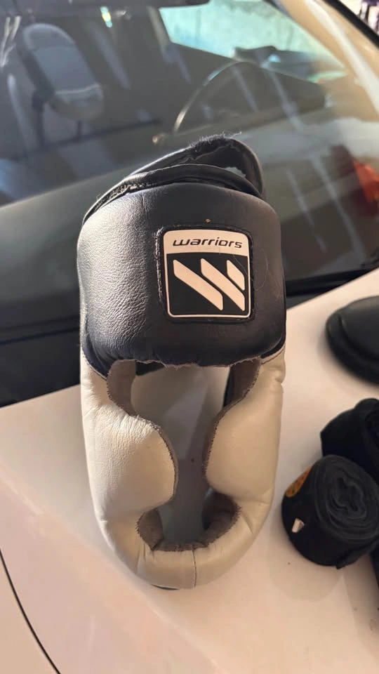 Hayabusa Shin Guards and Warriors Headguard Sparring Set - photo 4
