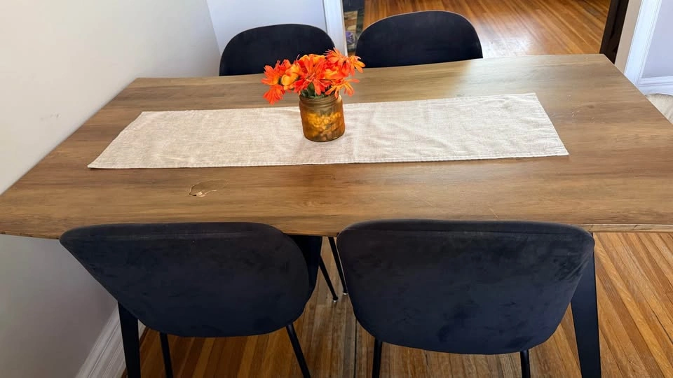 STRUCTUBE - Live Edge Style Dining Table with 4 Chairs - photo 3