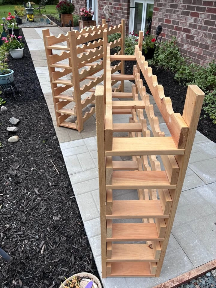 Two solid natural wood wine racks - photo 2