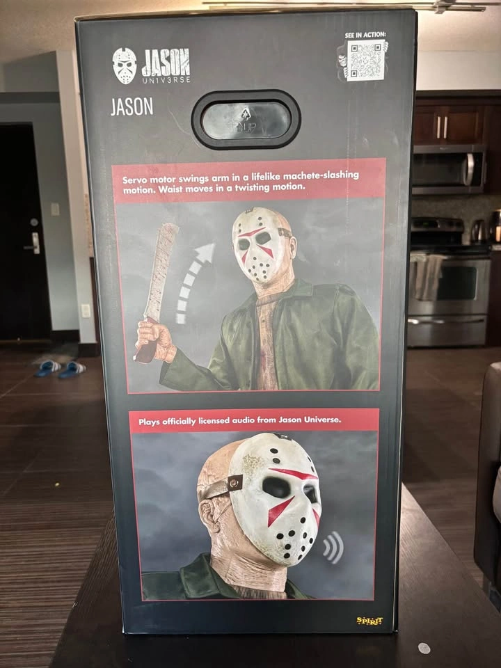 2026 Spirit Halloween Jason Universe 6ft Animatronic NEW - photo 4