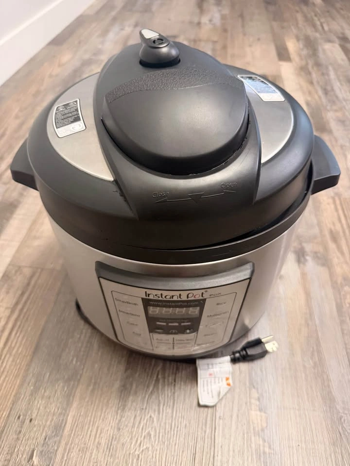 Instant Pot IP-LUX Multi-Use Pressure Cooker - 8 quart - photo 2