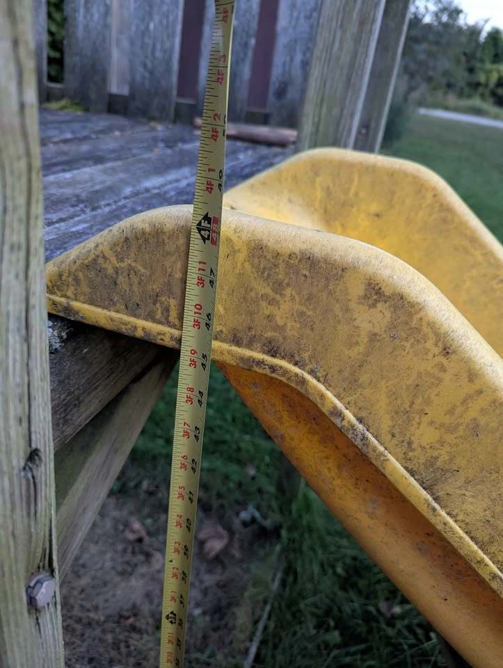Yellow Plastic Wave Slide - 4ft - photo 4