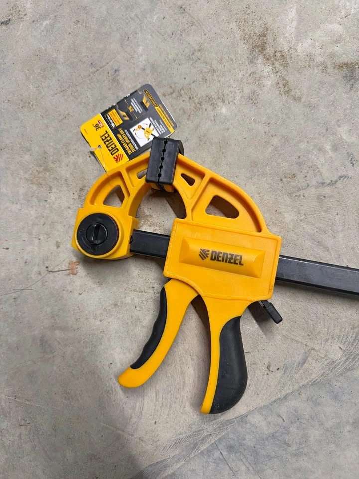 36-inch Trigger Clamp Denzel