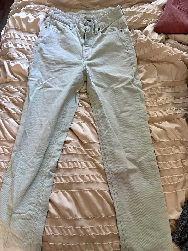 Women’s American Eagle Corduroy Pants
