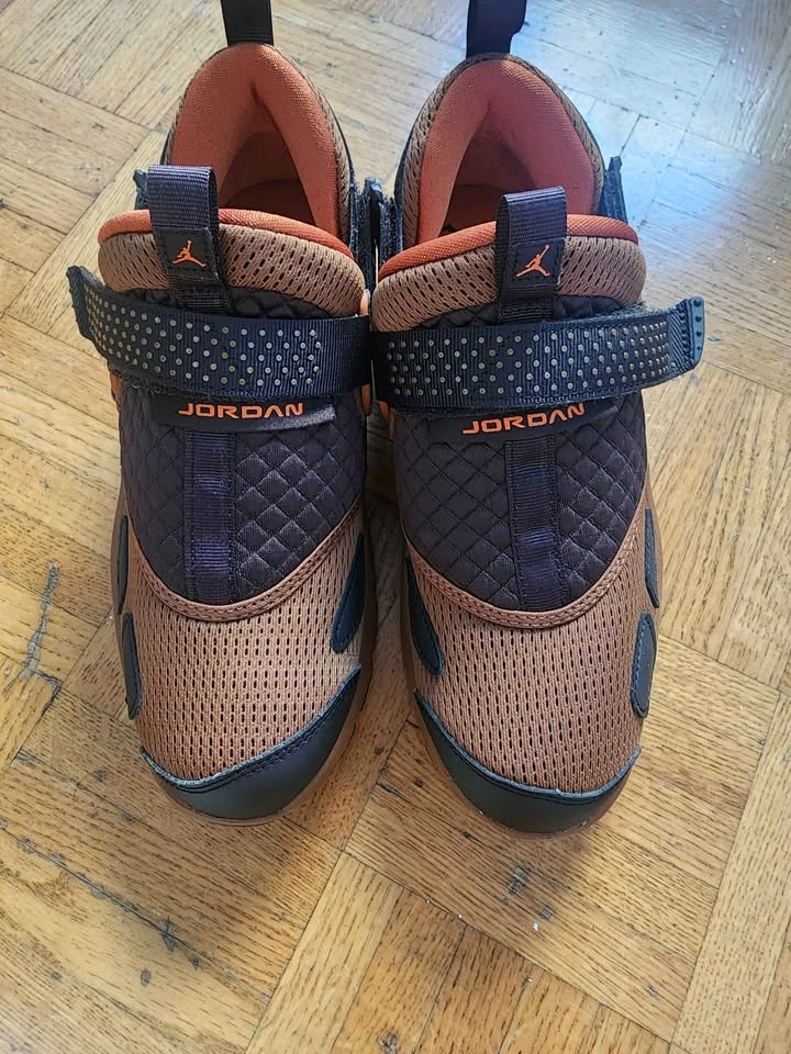 Jordan Trunner LX - Light British Tan BRAND NEW - photo 4
