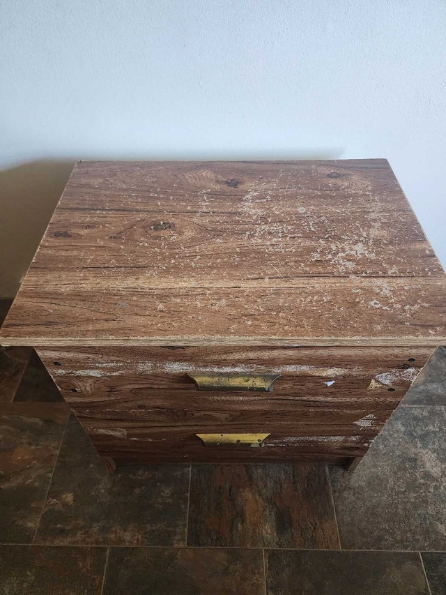 Vintage 1987 Wooden Night Table - photo 2