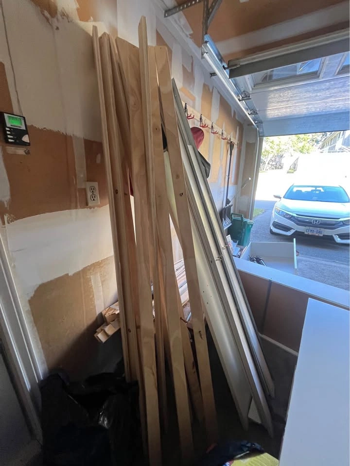 FREE Broken IKEA Queen Bed Frame parts & SKORVA Midbeam - photo 5