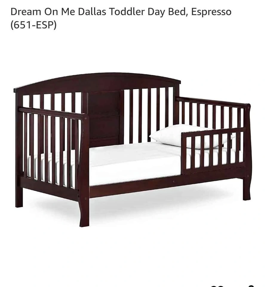 Toddler bed with mattress