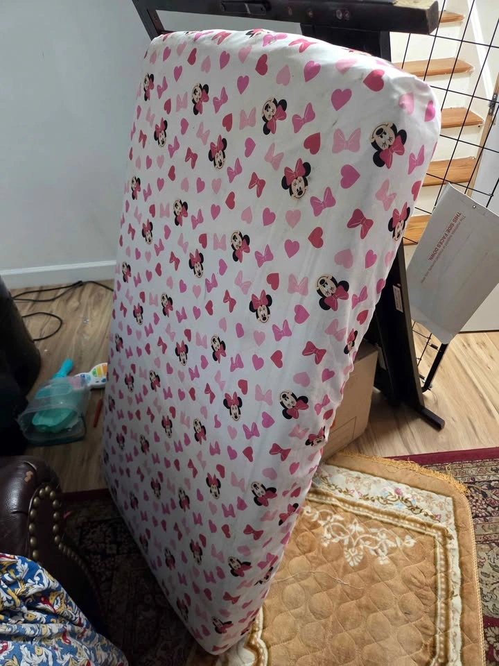 Toddler bed with mattress - photo 5