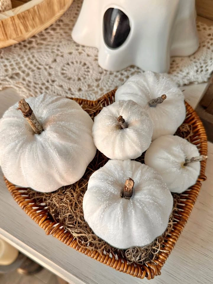Heart Shaped Basket Pumpkin Display