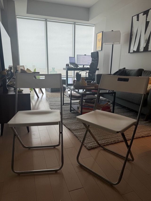 White Resin Folding Chairs (Set of 2) – Great Condition - photo 3