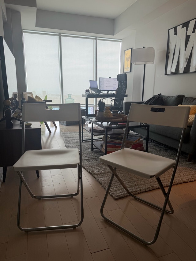 White Resin Folding Chairs (Set of 2) – Great Condition - photo 4