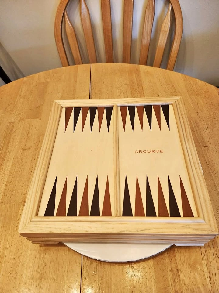 ARCURVE Multi Game Set, Chess, Backgammon Crib, Poker, Dominoes