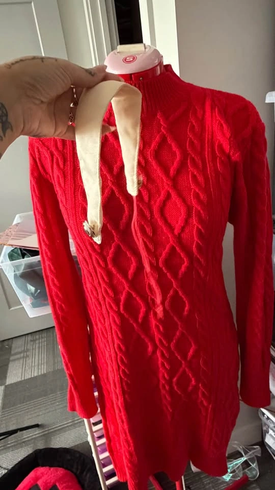 Casual Yor Forger Cosplay - Large/XL - photo 2