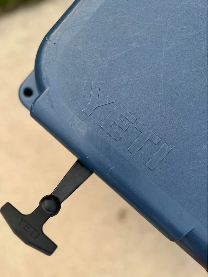 YETI Tundra 35 Cooler (Navy Blue) + YETI Ice Pack Included - photo 5
