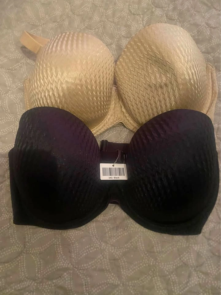 Set of 2 Bras Size 34G Black and Beige