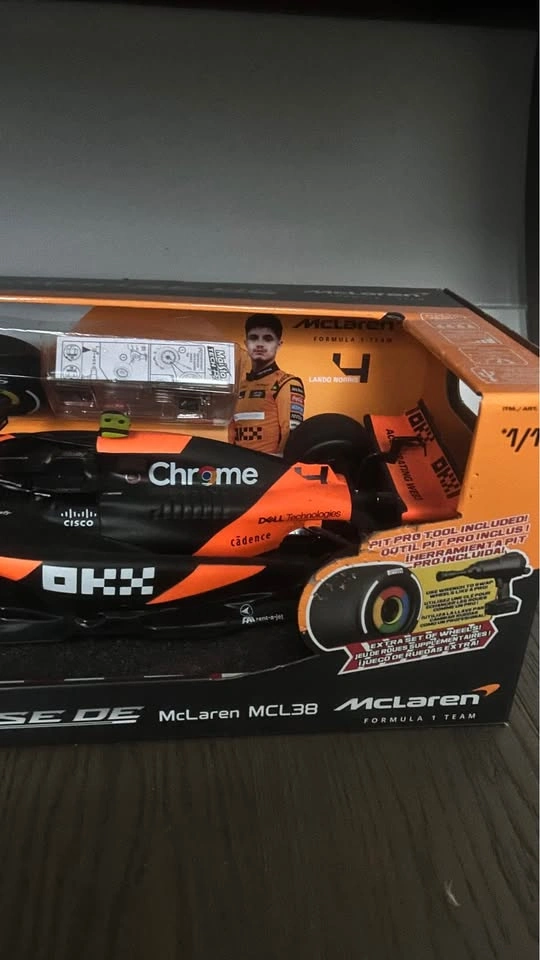 F1 remote control race car Christmas present - photo 2