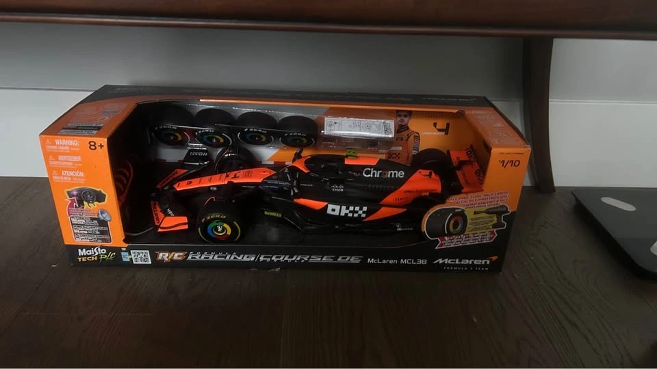 F1 remote control race car Christmas present - photo 4