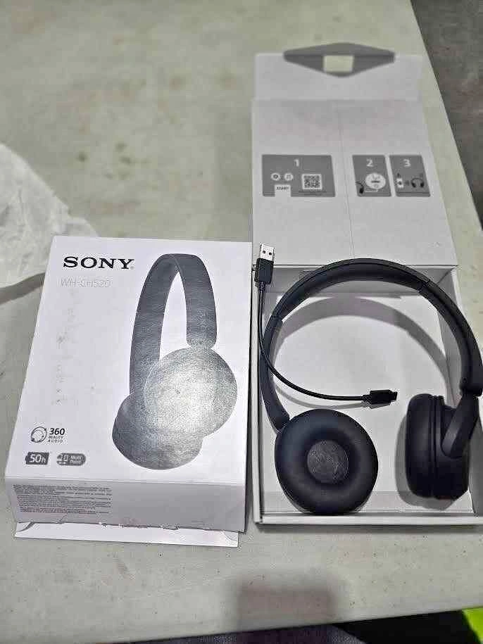 Sony Bluetooth Wireless Headphones w/Mic