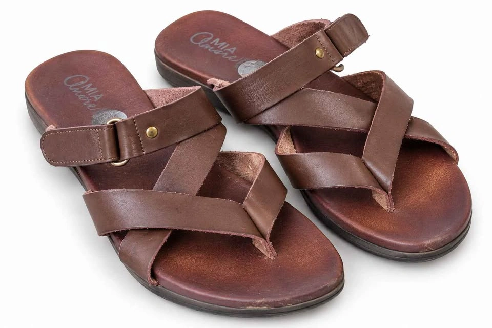 MIA Amore Genuine Leather Sandals Women’s Size 8 Brown - photo 2
