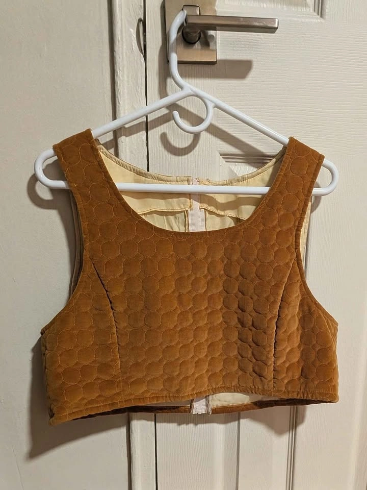 Vintage 60s 70s Quilted Mustard Gold Velvet Crop Top Vest - photo 2