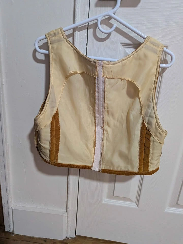Vintage 60s 70s Quilted Mustard Gold Velvet Crop Top Vest - photo 5