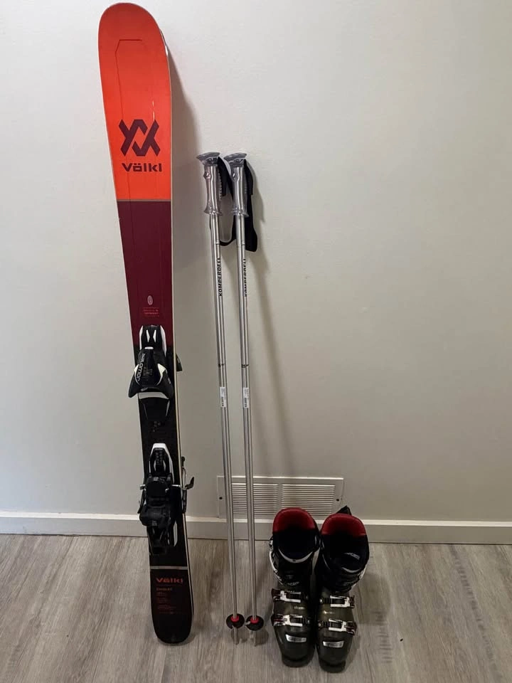 Beginners Ski set!! Ski’s 149cm, poles and boots