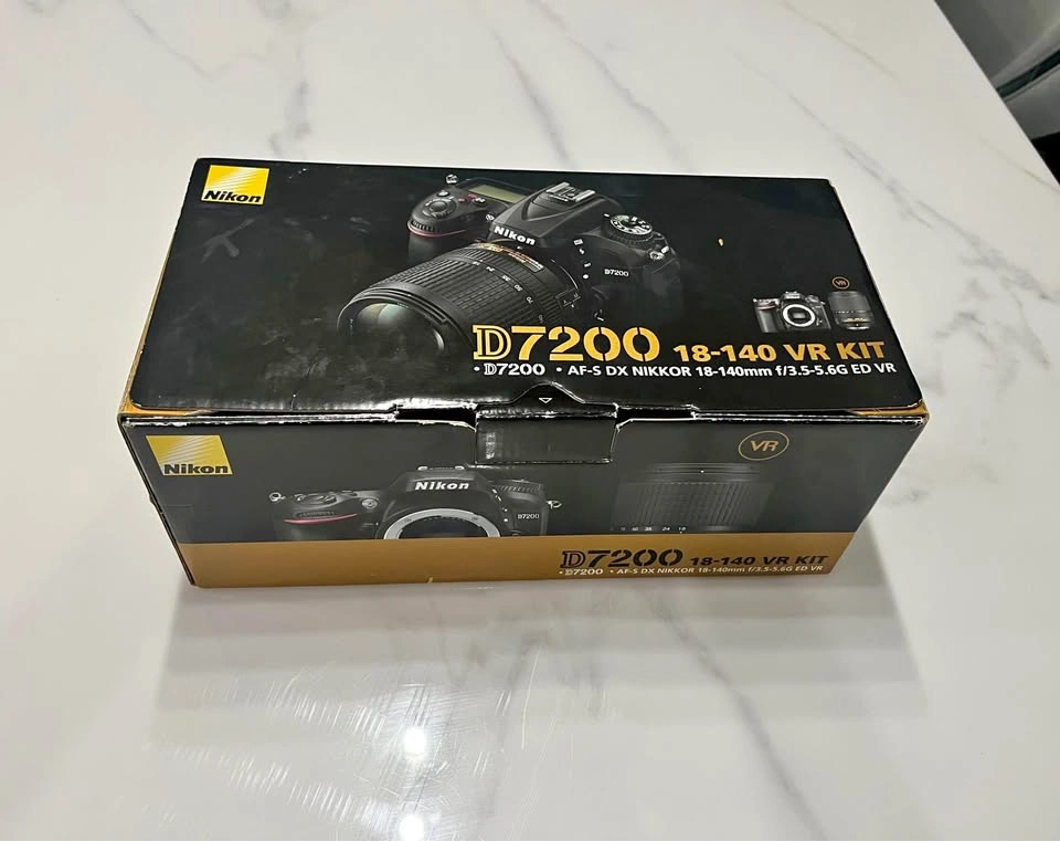 BRAND NEW (Open Box) - Nikon D7200 18-140mm VR Kit
