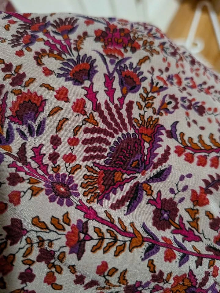 Vintage Caroll Floral 100% Silk Pleated Lined Skirt W/Pockets - photo 4