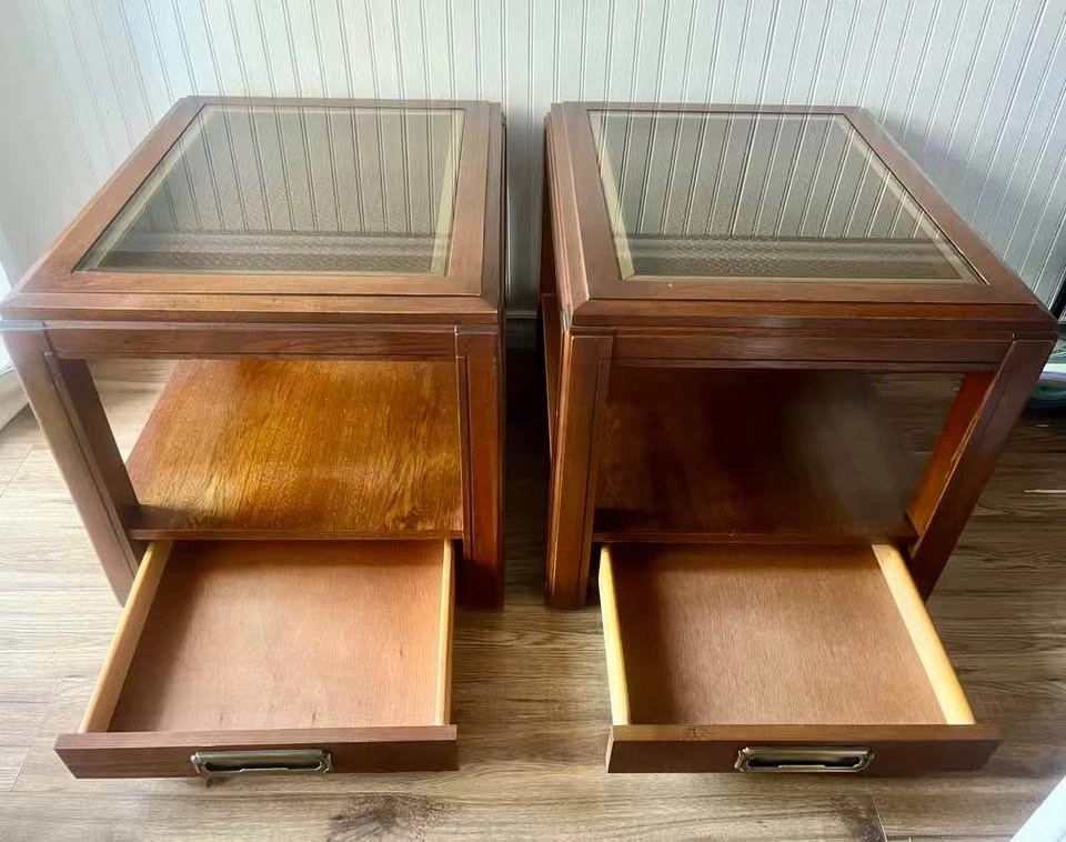 Pair of Vintage Campaign End Tables / Nightstands - photo 4
