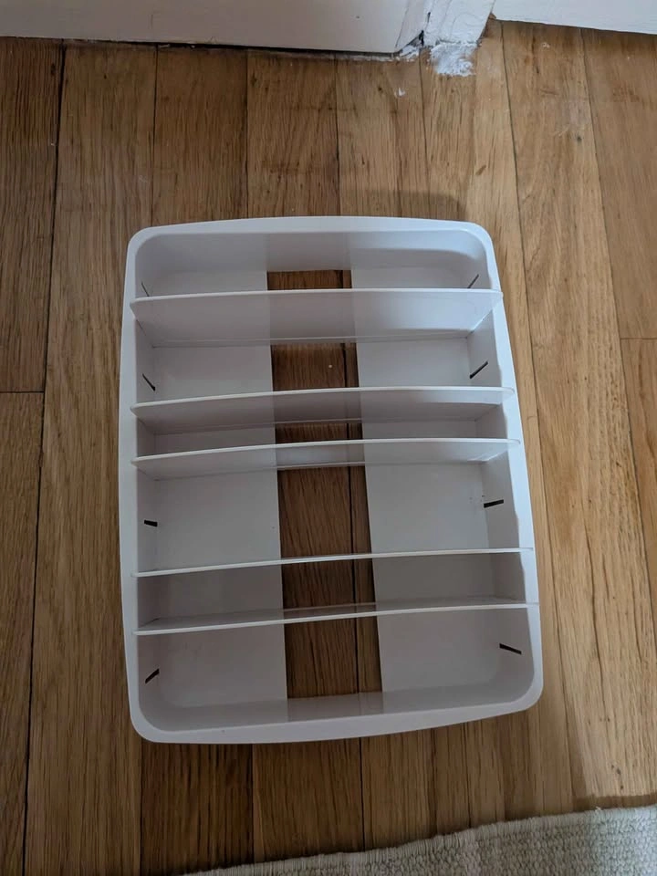 YouCopia StoraLid Food Container Lid Organizer - photo 3