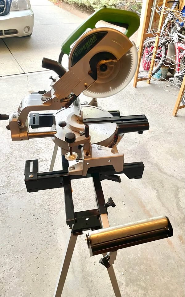 Superior SCMS10L Mitre Saw with Craftex folding roller stand - photo 3