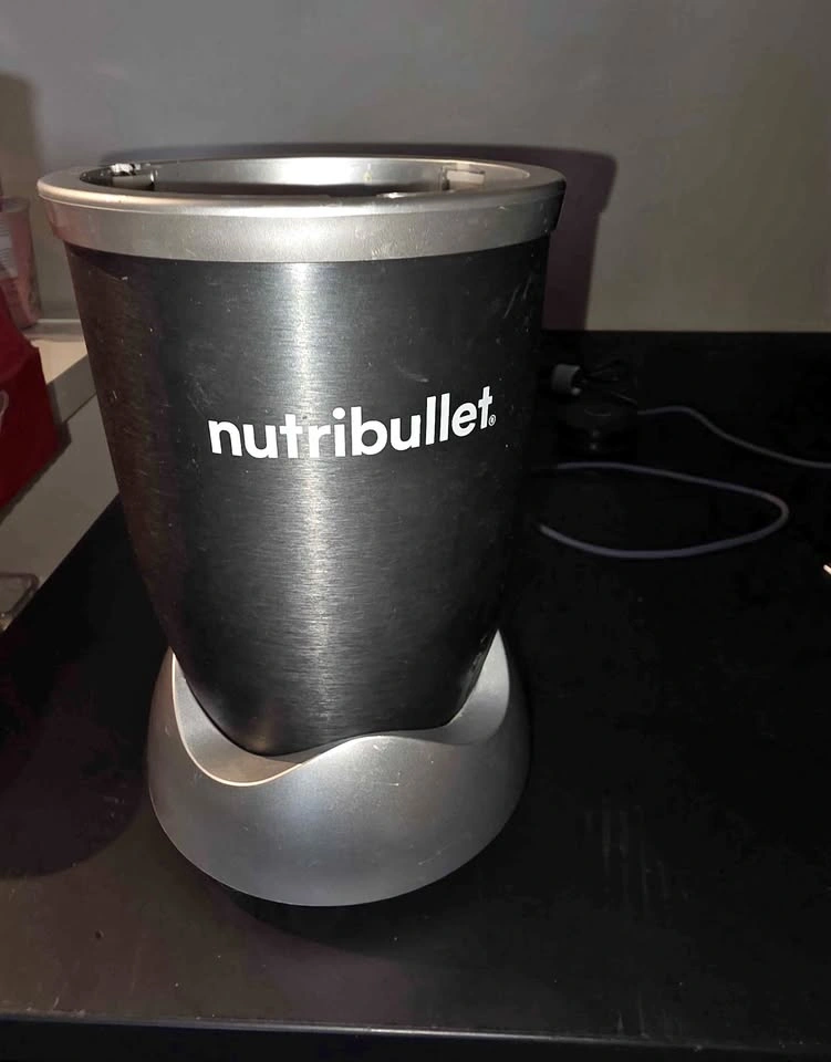 NutriBullet 600W Motor Base Only – Works Perfectly