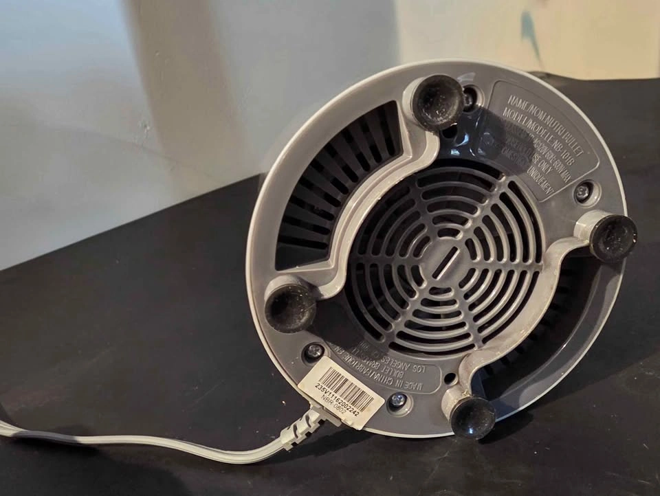 NutriBullet 600W Motor Base Only – Works Perfectly - photo 2