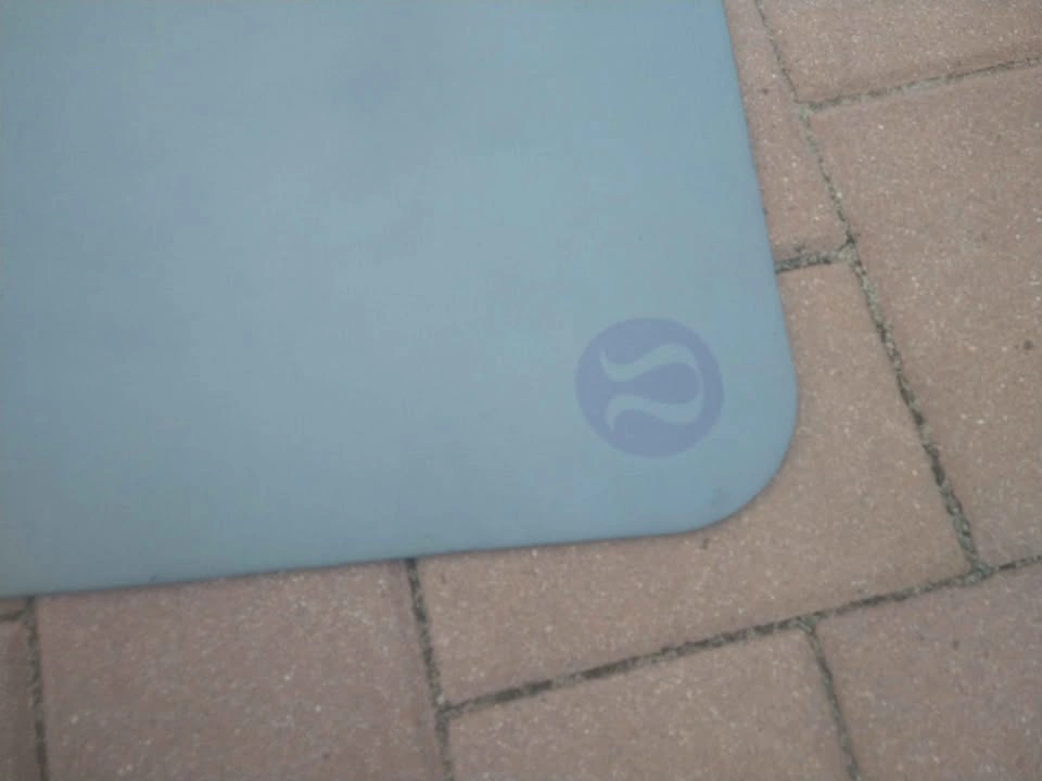 Lululemon Yoga Mat with Carrying Strap - photo 4