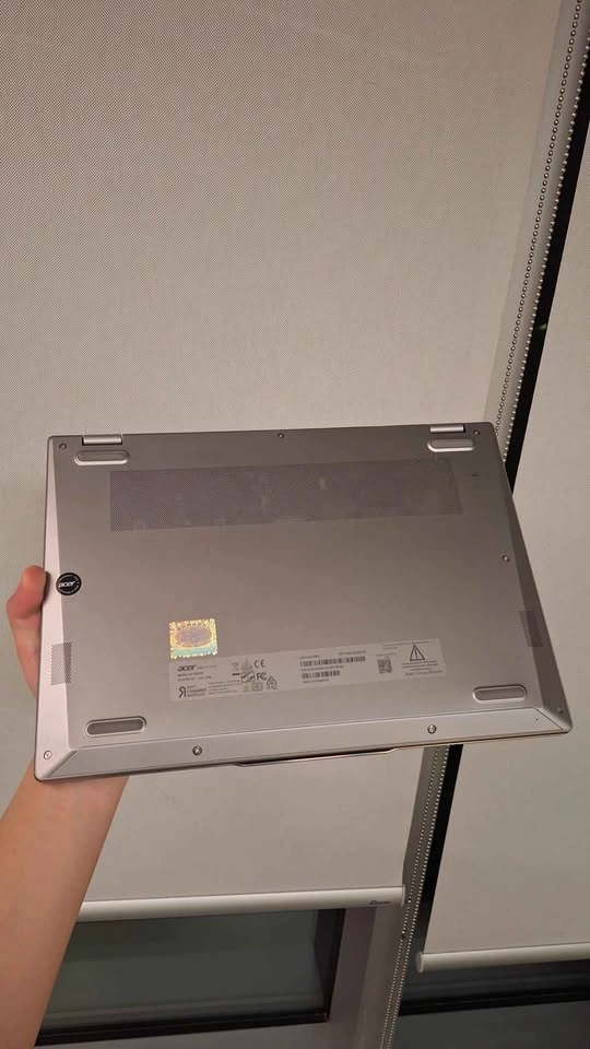 Selling Acer Laptop - photo 3
