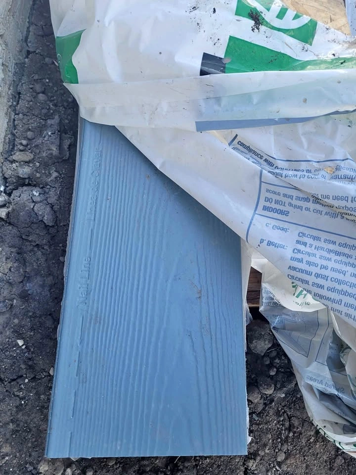 James Hardie Fiber Siding - Boothbay Blue