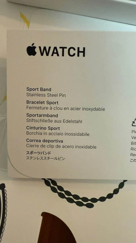 Brand New Sealed Apple Watch Series 9 45mm Starlight M/L GPS - photo 3