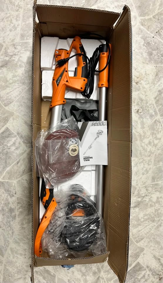 Drywall sander with vacuum attachment - photo 5