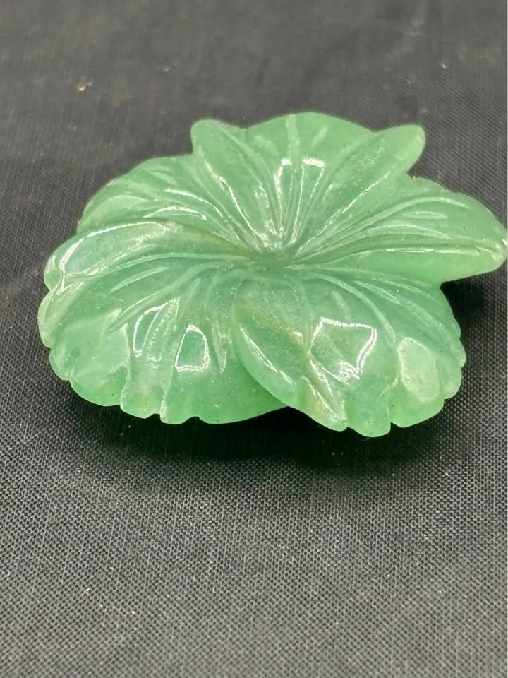 Art Deco Carved Natural Green Nephrite Jade Floral Sash Slide - photo 2