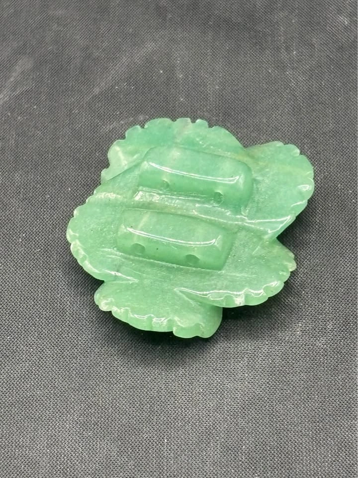 Art Deco Carved Natural Green Nephrite Jade Floral Sash Slide - photo 5