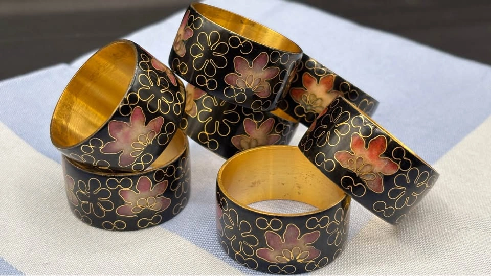 Vintage Black Enamel Brass Cloisonné Napkin Rings | Set of 8 - photo 4